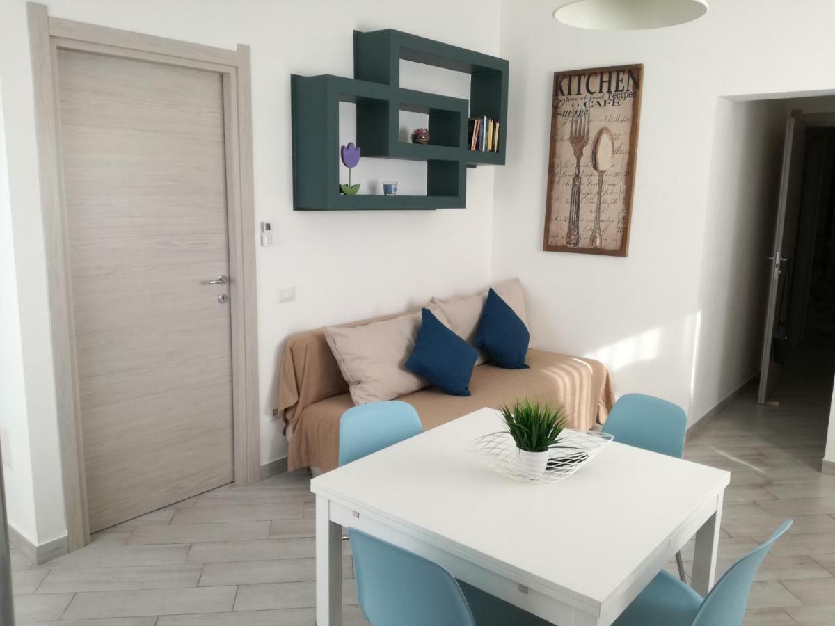 Casa Vacanze Villa Carmela Porto Torres Buitenkant foto